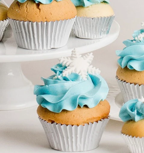 Elsa cupcakes - Image 2