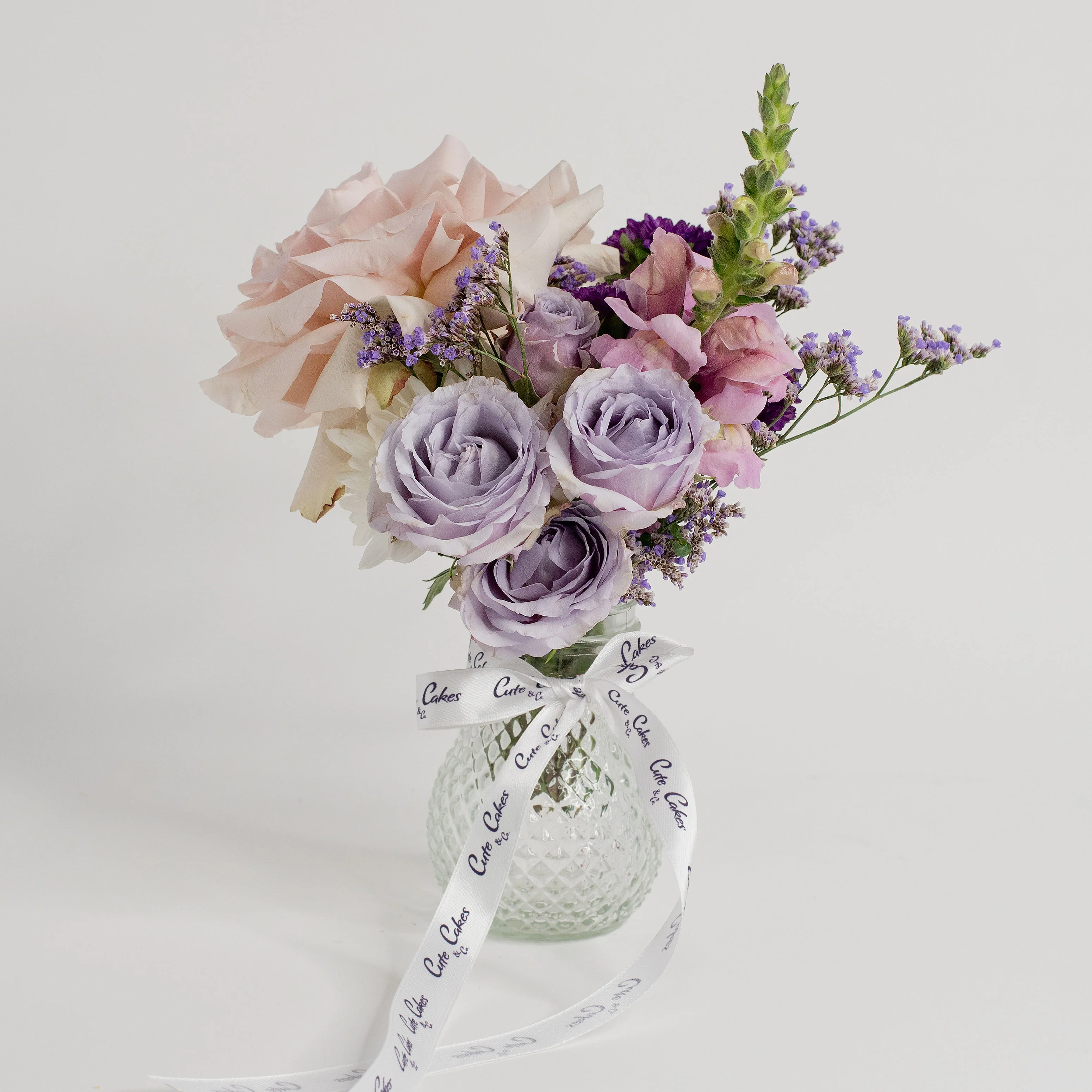 Stunning Fresh Flower Arrangements - Image 13