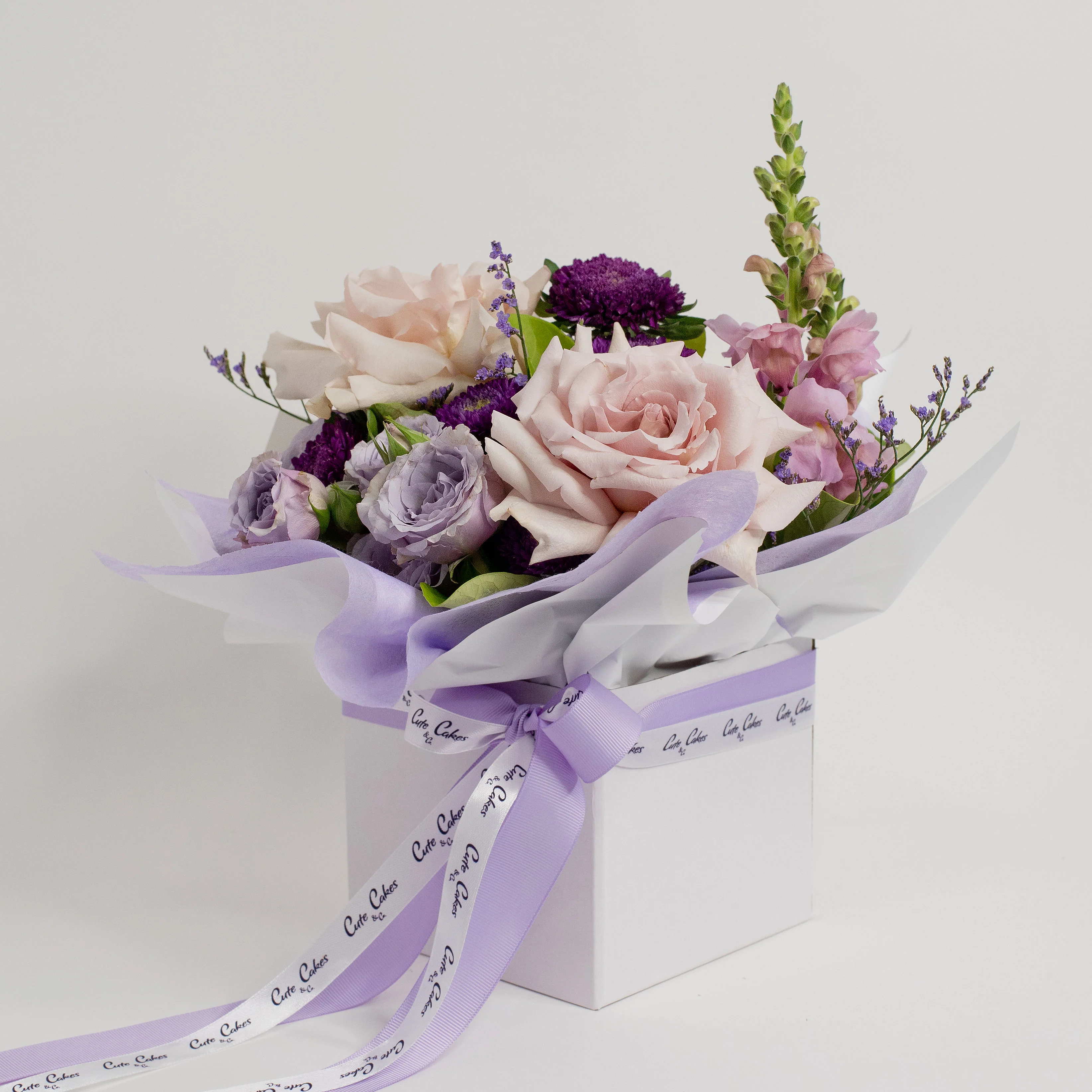 Stunning Fresh Flower Arrangements - Image 7