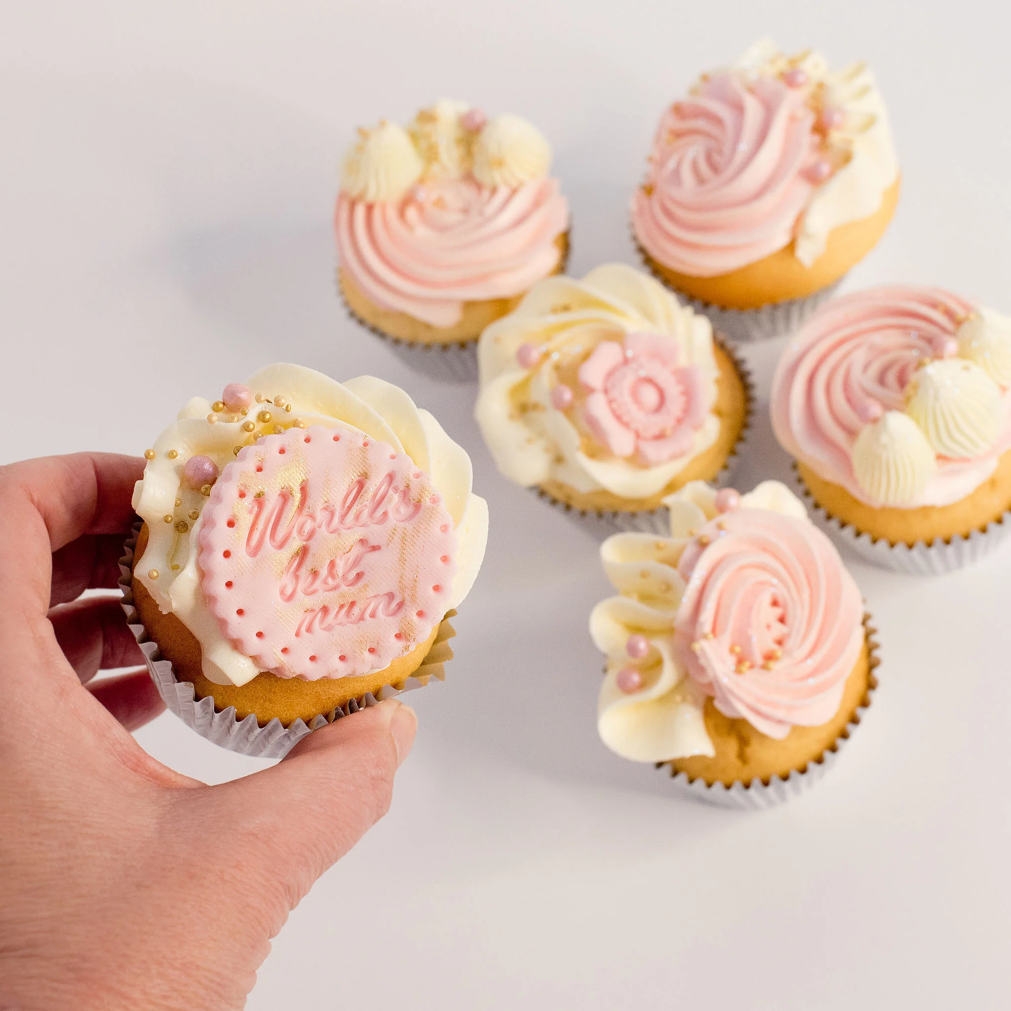 World's Best Mum Cupcakes - Image 3